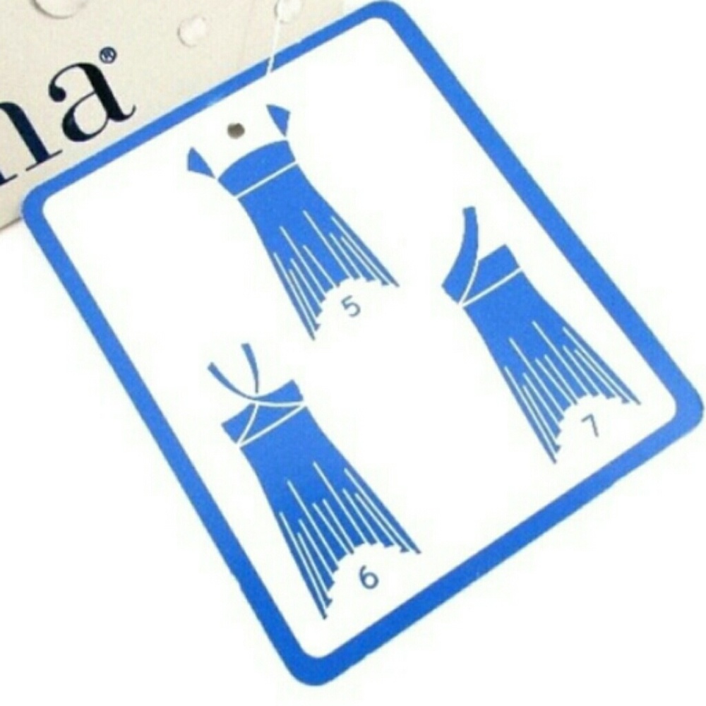 Dress - Picture 3 of 3